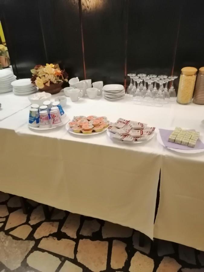 Bed and Breakfast Sulentic Sobe I Restoran Вировитица Экстерьер фото